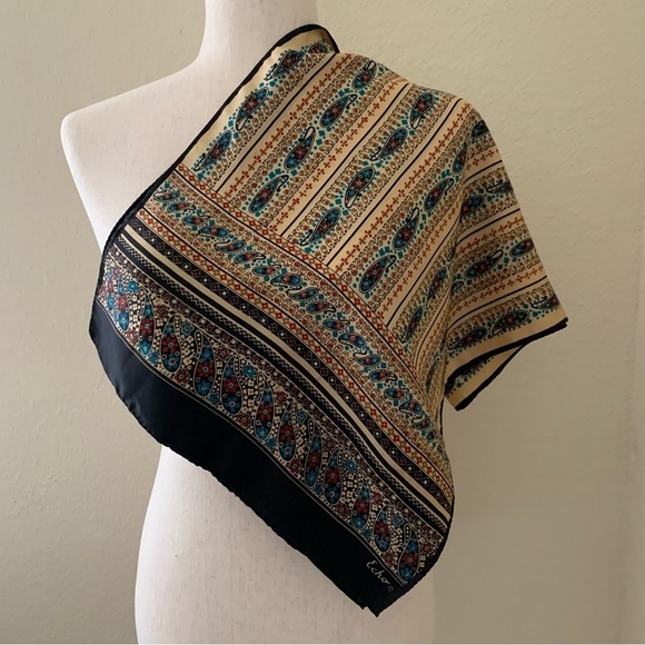 Echo Paisley Muted Palette Rectangular Scarf 
Excellent Condition - Picture 5 of 7
